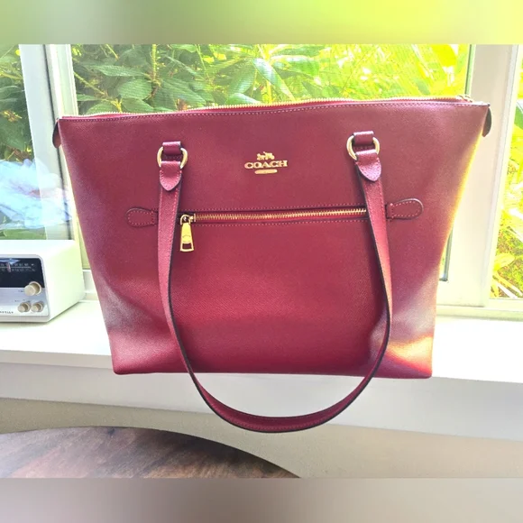 Coach Large Red Tote Bag - Picture 4 of 4